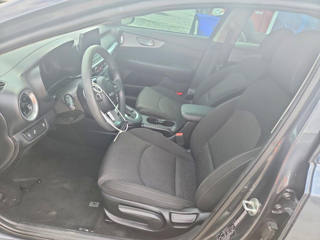 2023 Kia Forte Lxs Gray vin: 3KPF24AD9PE530479