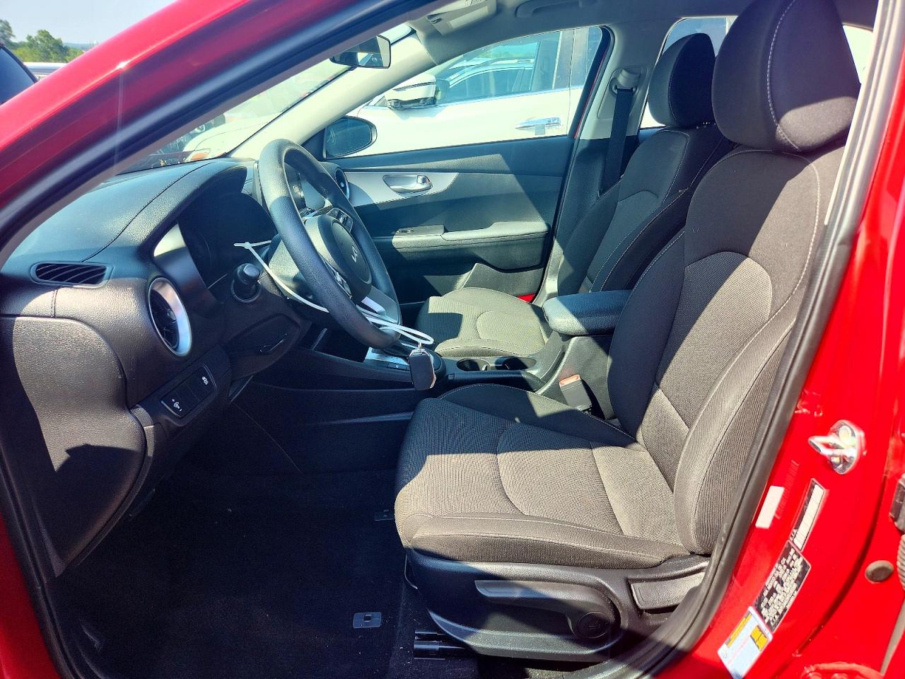 2023 Kia Forte Lxs Red vin: 3KPF24AD9PE590388