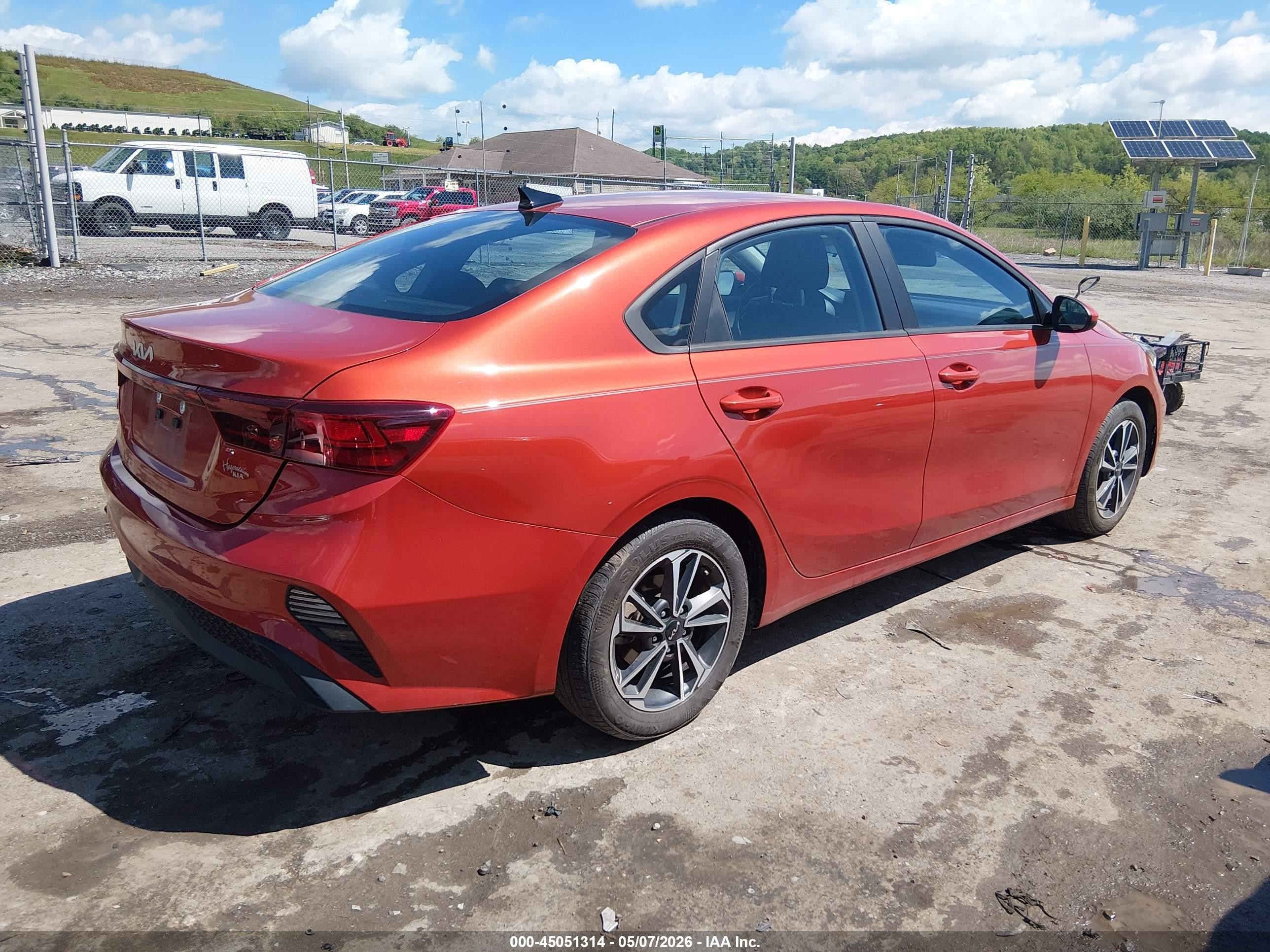 2024 Kia Forte Lxs Orange vin: 3KPF24AD9RE697377