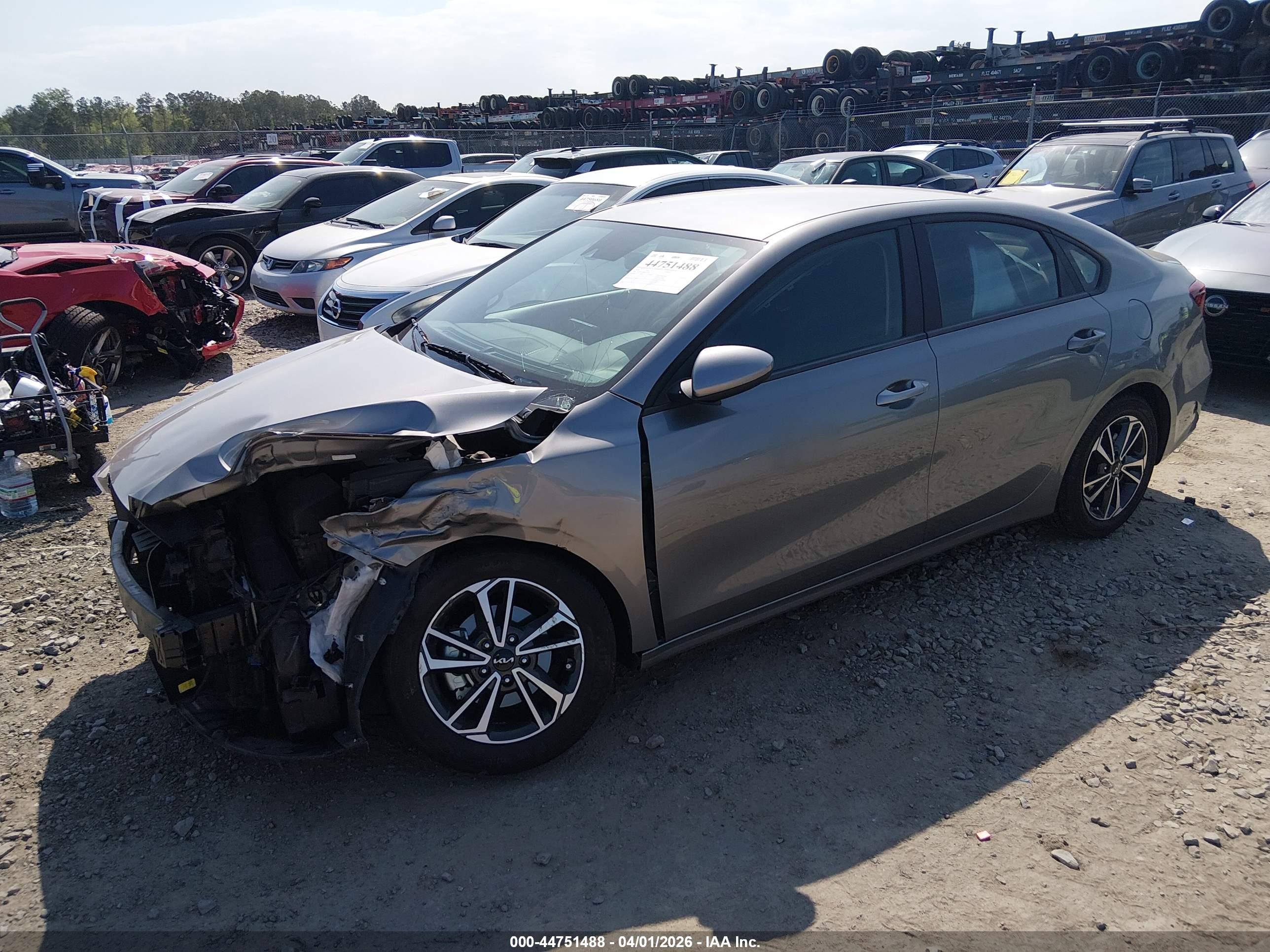 2024 Kia Forte Lxs Gray vin: 3KPF24AD9RE721709