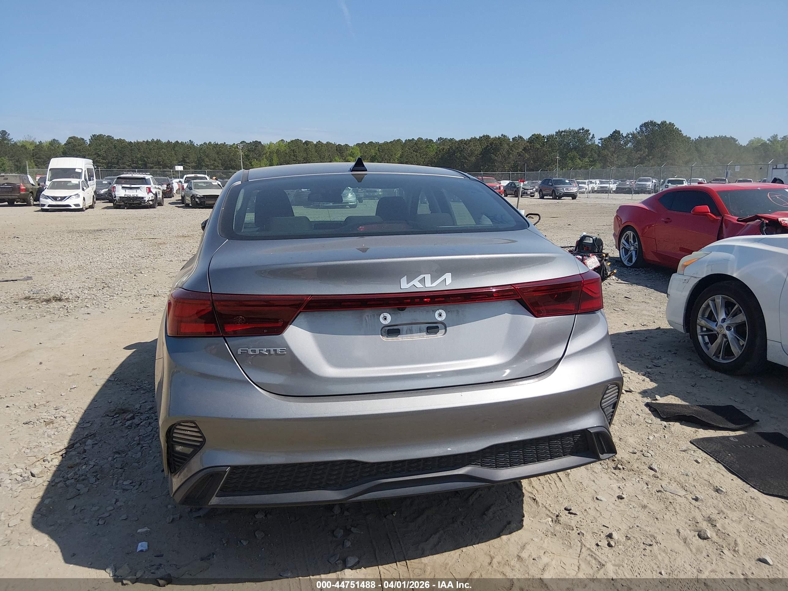 2024 Kia Forte Lxs Gray vin: 3KPF24AD9RE721709