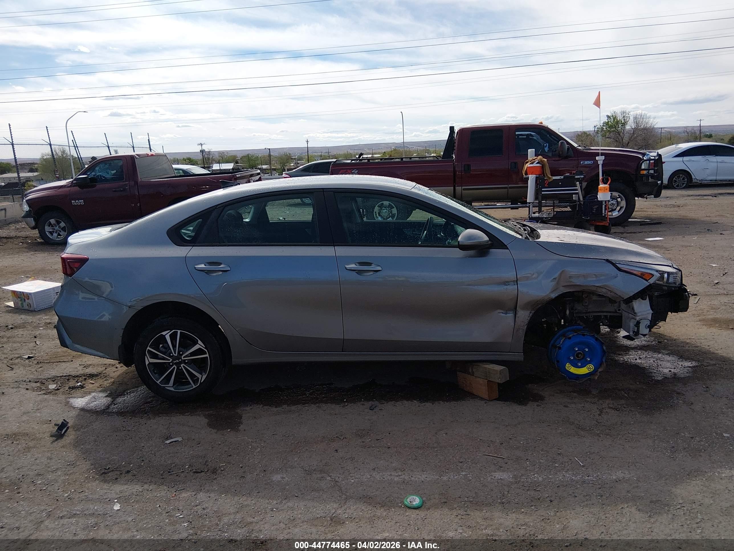 2024 Kia Forte Lxs Gray vin: 3KPF24AD9RE736291