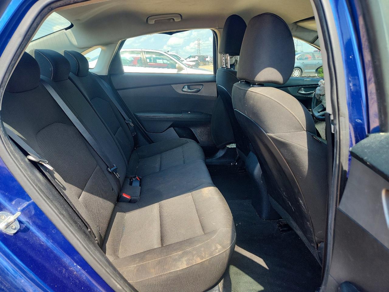 2019 Kia Forte Lxs Blue vin: 3KPF24ADXKE098929