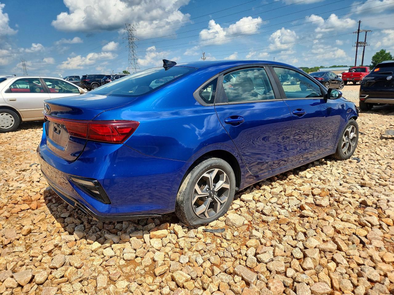 2019 Kia Forte Lxs Blue vin: 3KPF24ADXKE098929