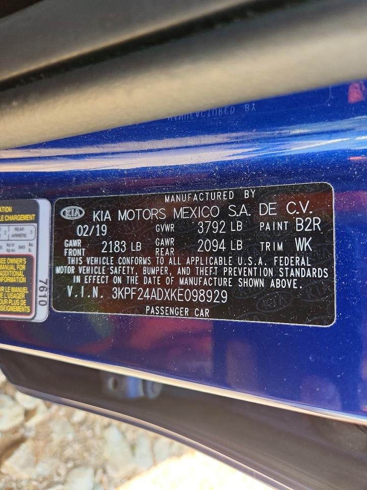 2019 Kia Forte Lxs Blue vin: 3KPF24ADXKE098929