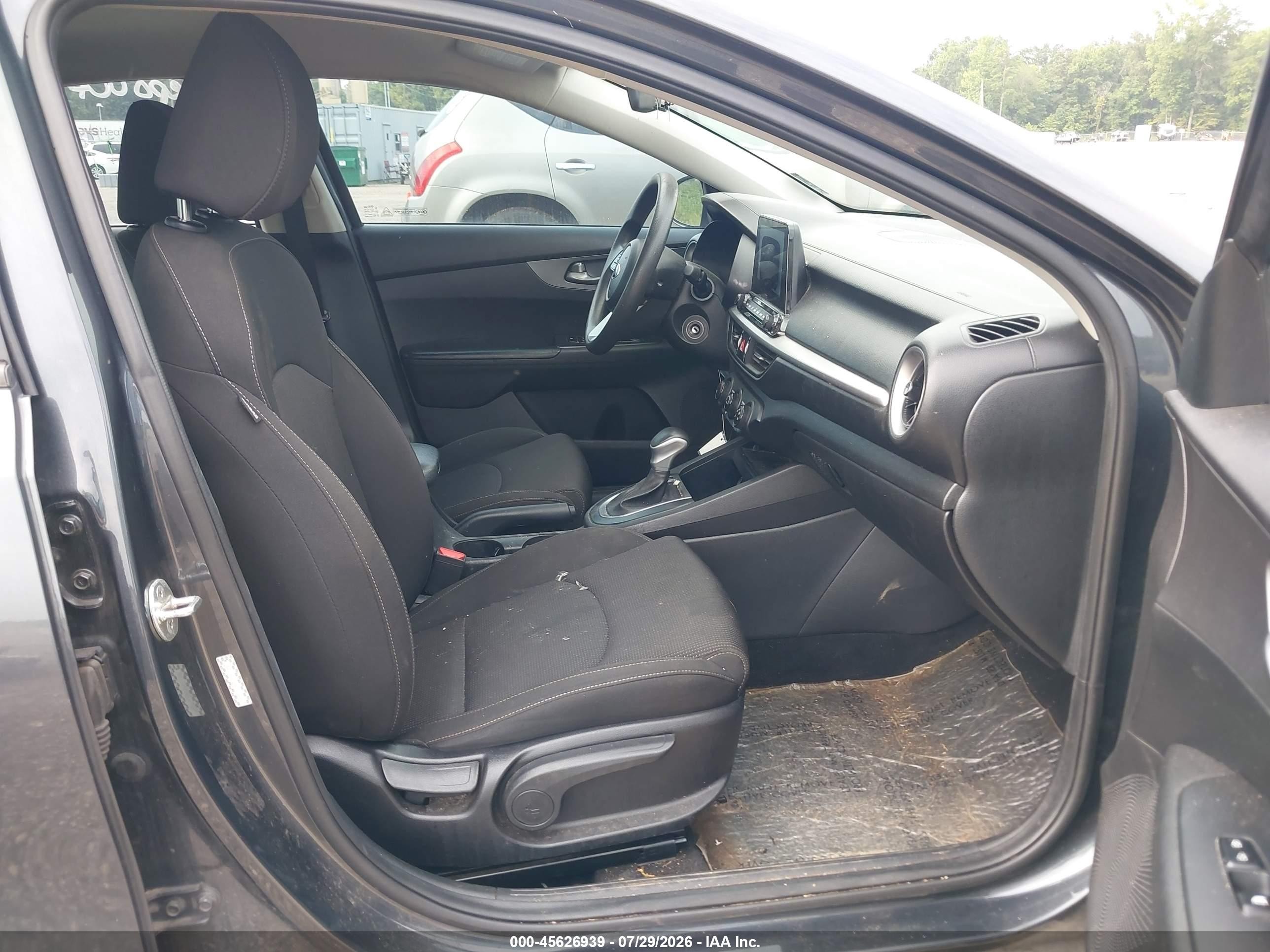2021 Kia Forte Lxs Gray vin: 3KPF24ADXME316886