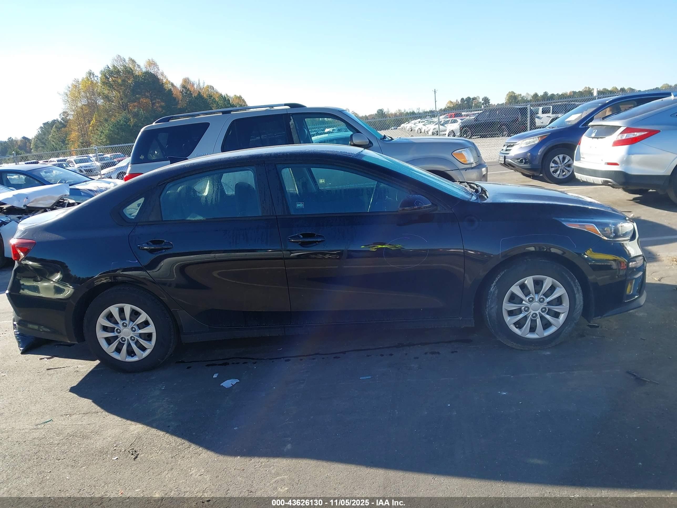 2021 Kia Forte Fe Black vin: 3KPF24ADXME326639