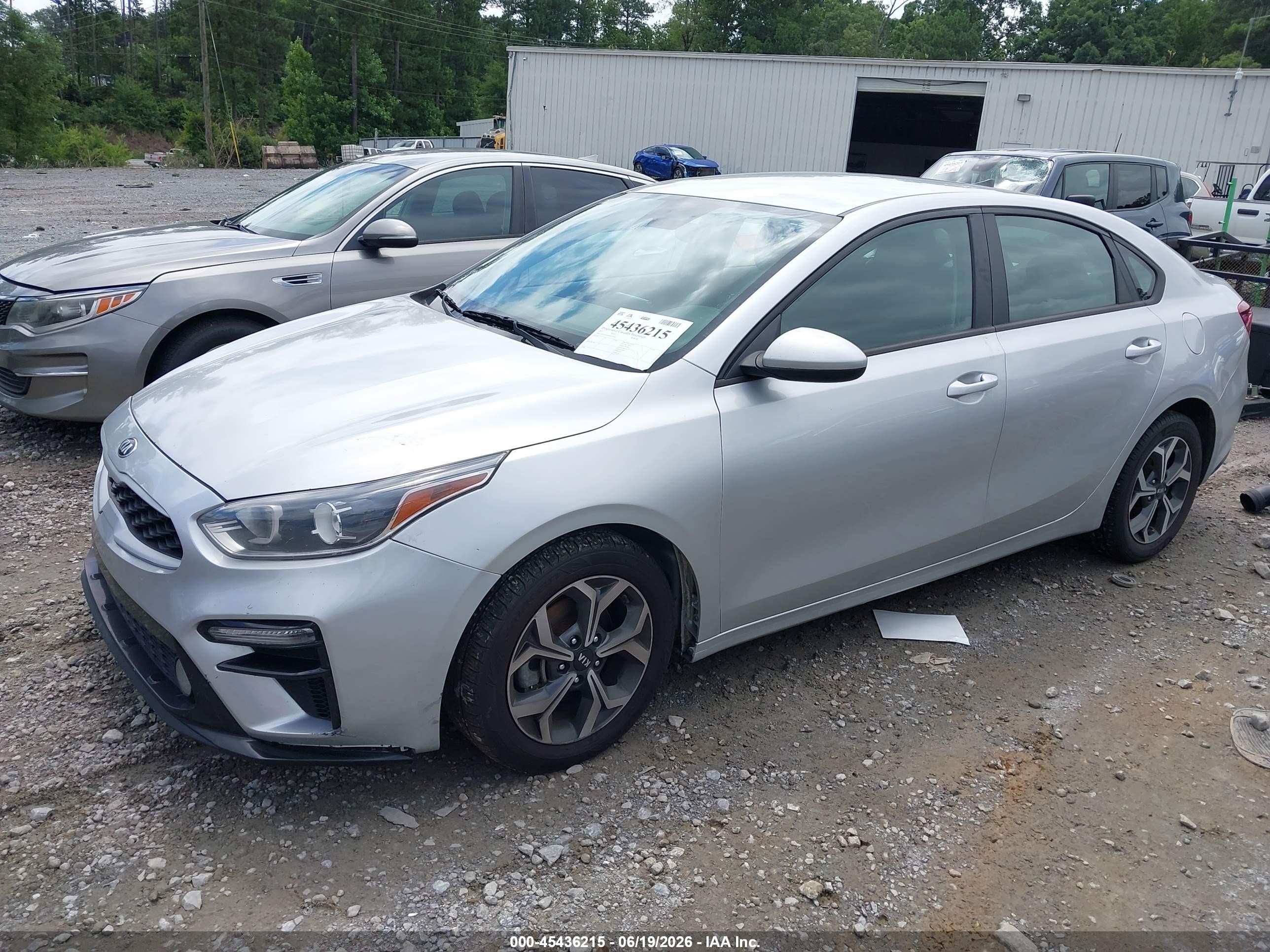 2021 Kia Forte Lxs Silver vin: 3KPF24ADXME339360