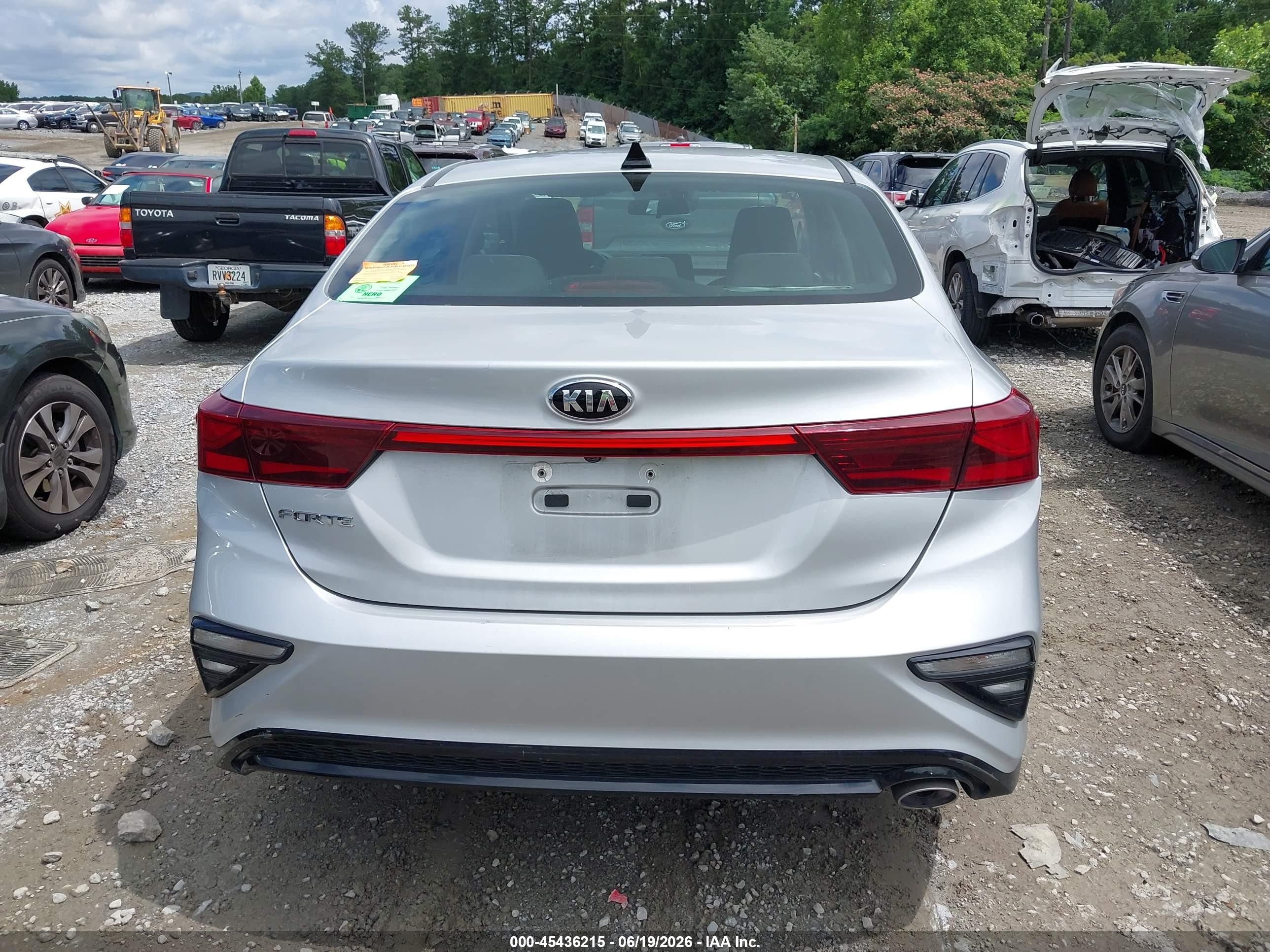 2021 Kia Forte Lxs Silver vin: 3KPF24ADXME339360