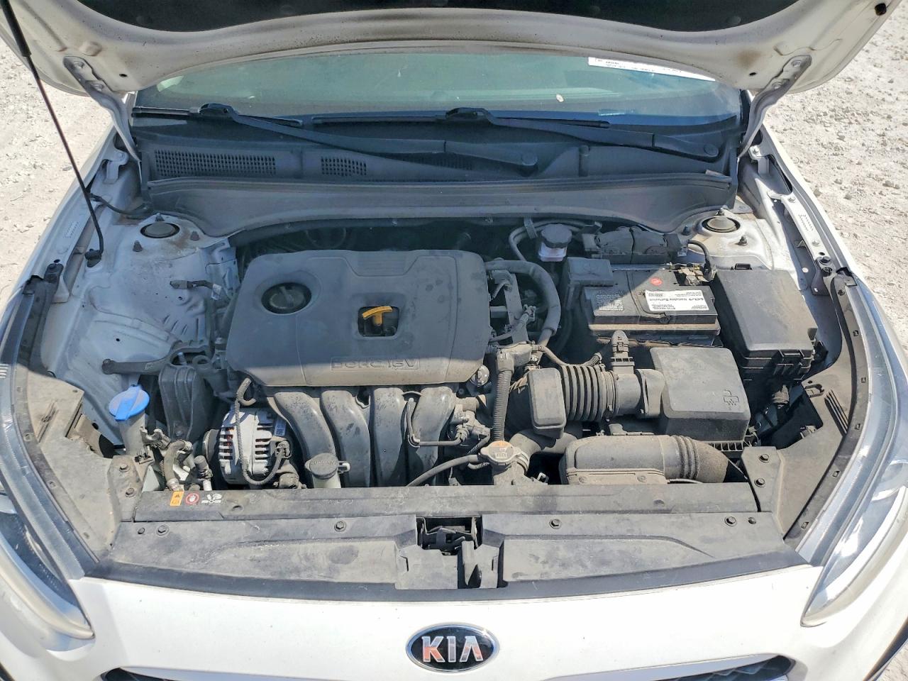 2021 Kia Forte White vin: 3KPF24ADXME349340