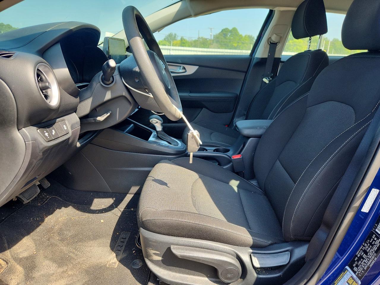 2024 Kia Forte Lxs Blue vin: 3KPF24ADXRE698733