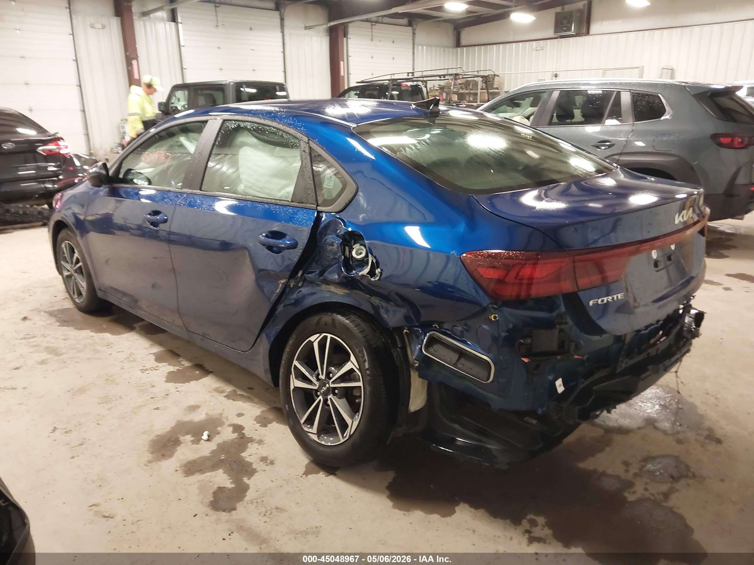 2024 Kia Forte Lxs Синий vin: 3KPF24ADXRE734789