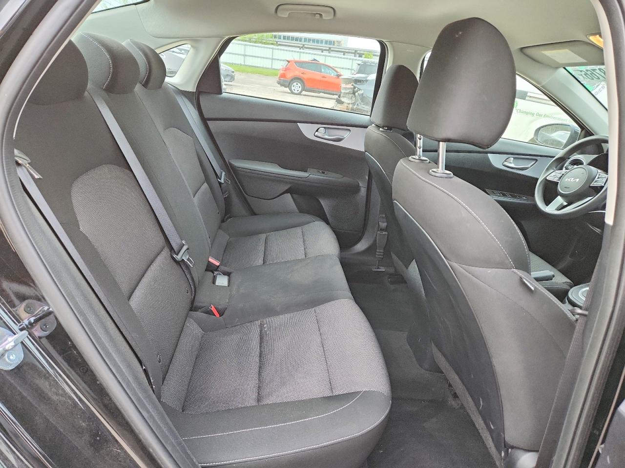 2024 Kia Forte Lx Черный vin: 3KPF24ADXRE802931