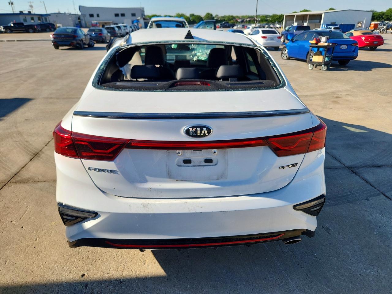 2021 Kia Forte Gt Line White vin: 3KPF34AD0ME328090