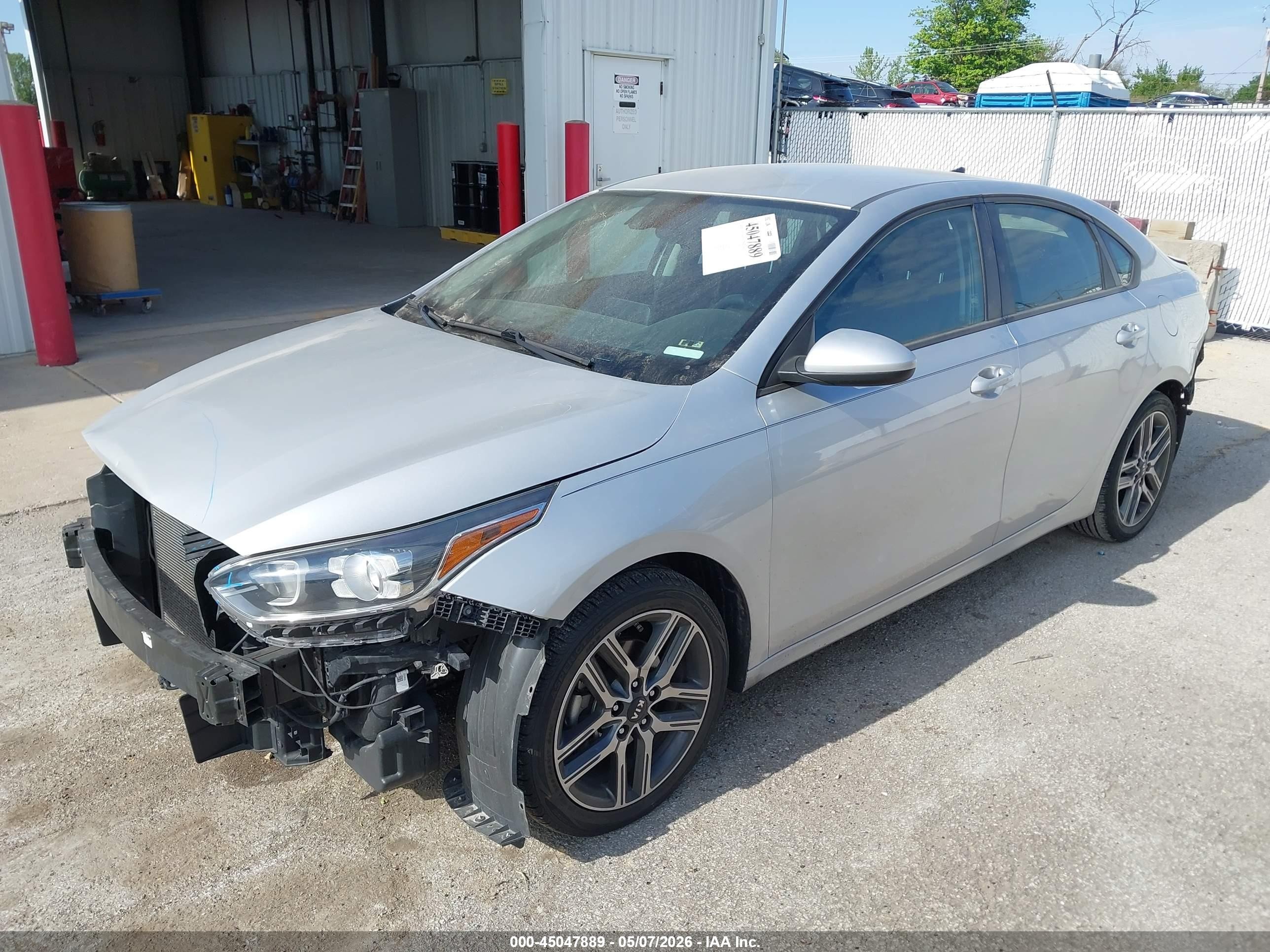 2019 Kia Forte S Silver vin: 3KPF34AD1KE119969