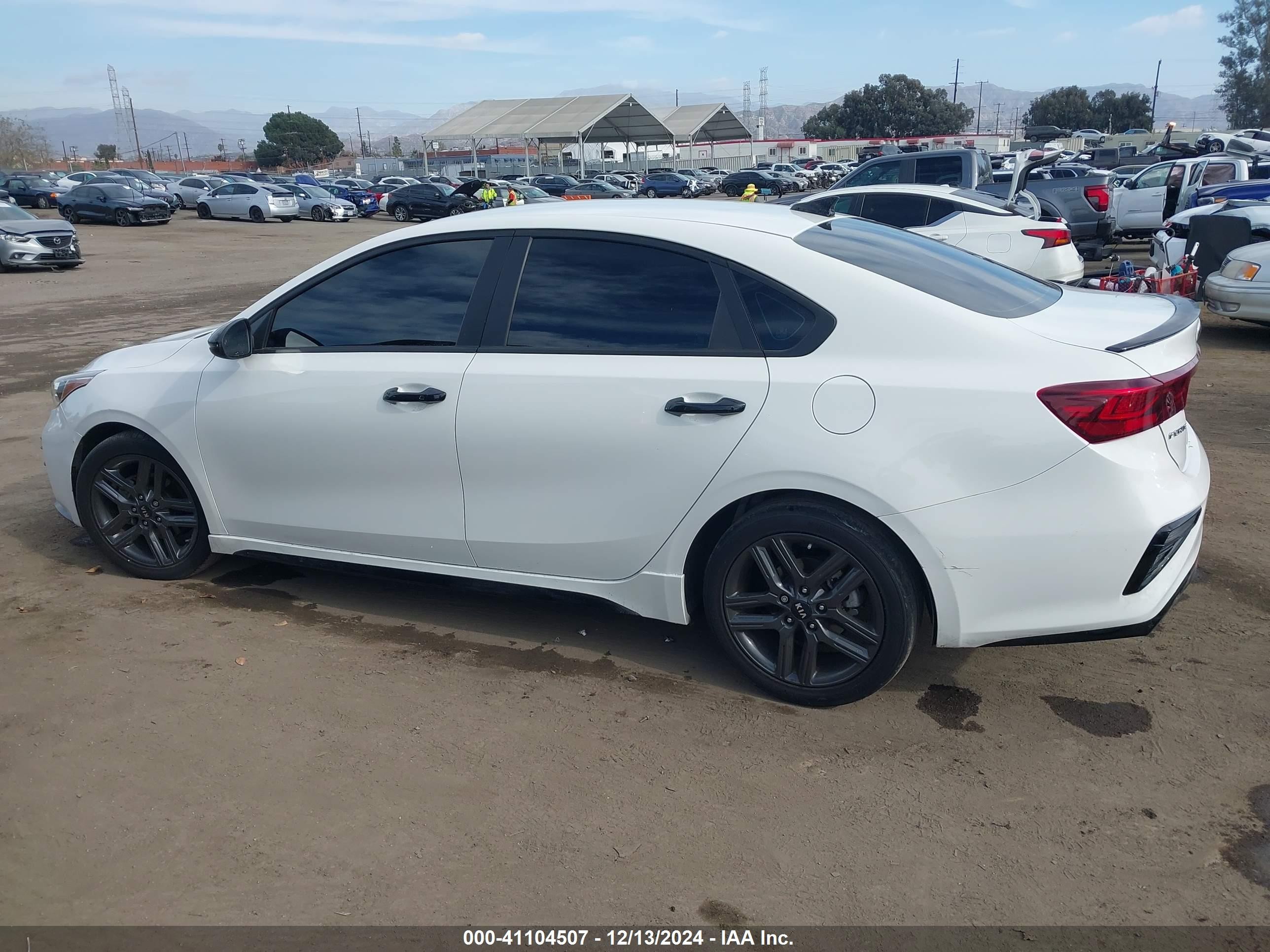 2021 Kia Forte Gt-line White vin: 3KPF34AD1ME286755