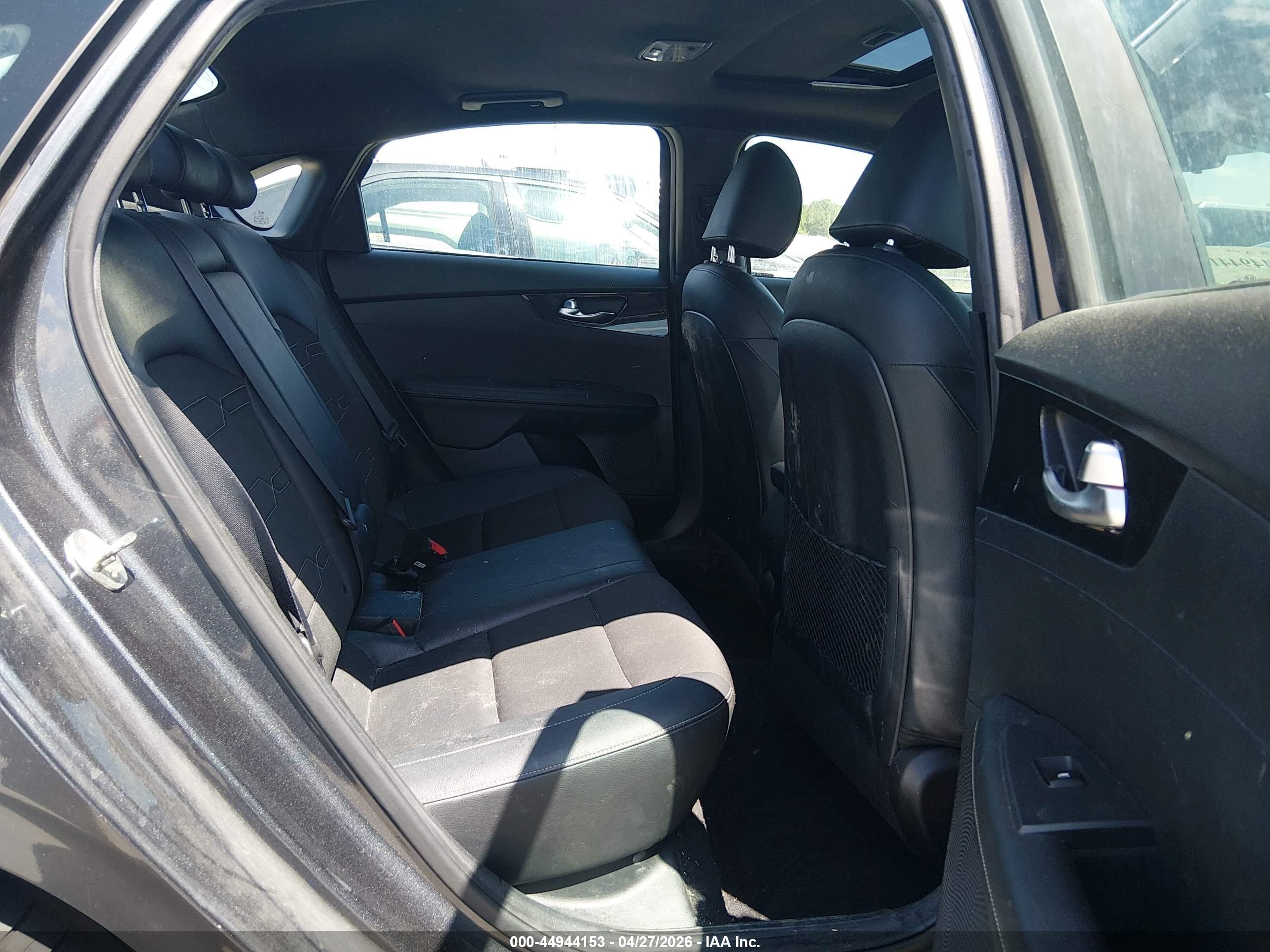 2020 Kia Forte Gt-line Gray vin: 3KPF34AD3LE169113