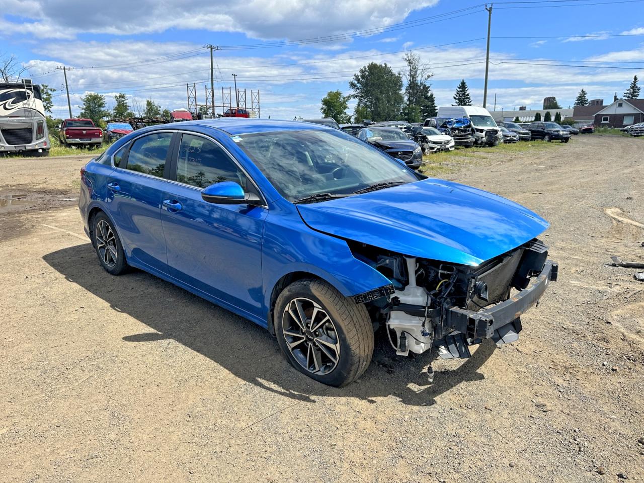 2023 Kia Forte Ex Blue vin: 3KPF34AD3PE671660