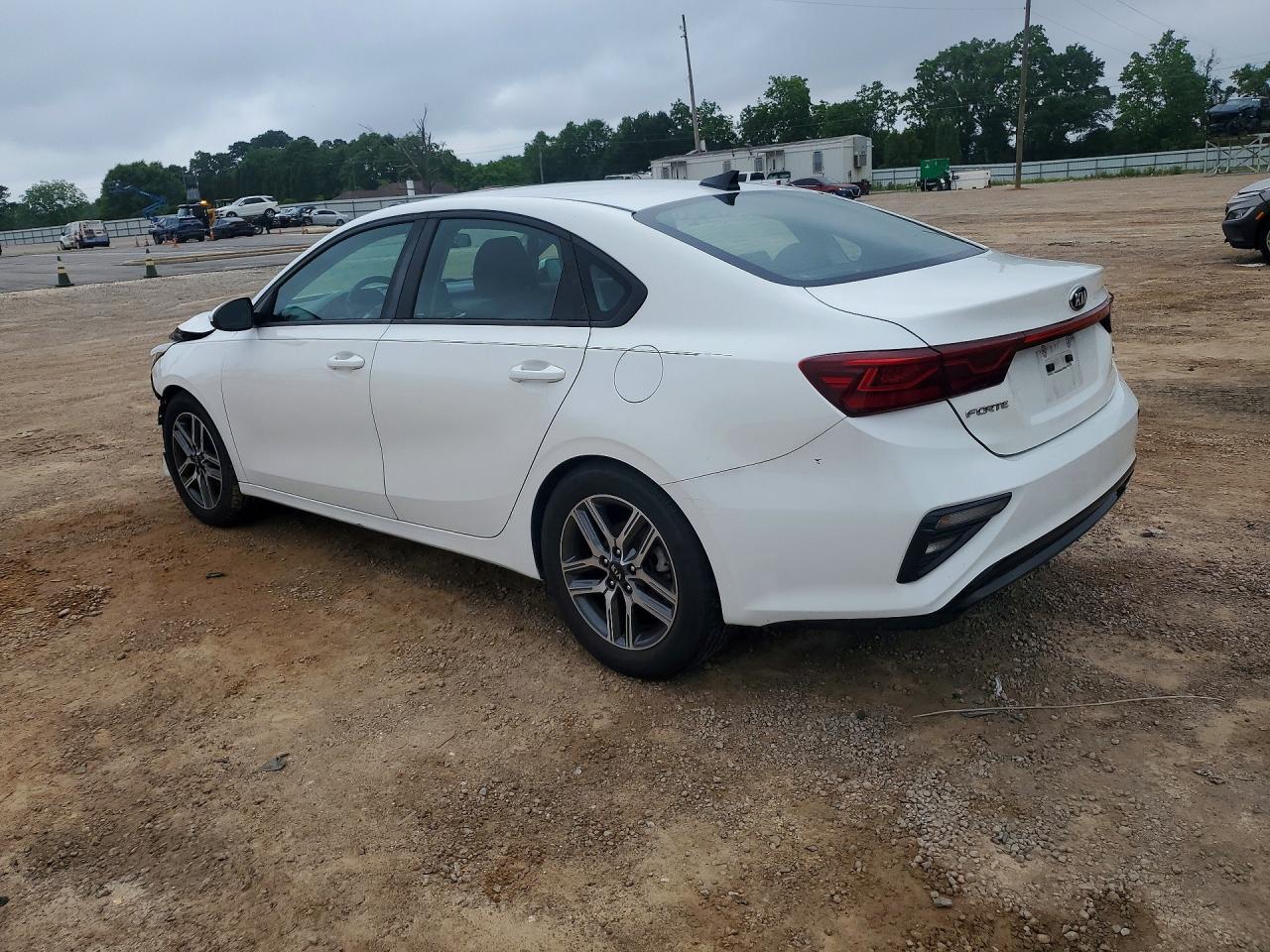 2019 Kia Forte S White vin: 3KPF34AD9KE107021