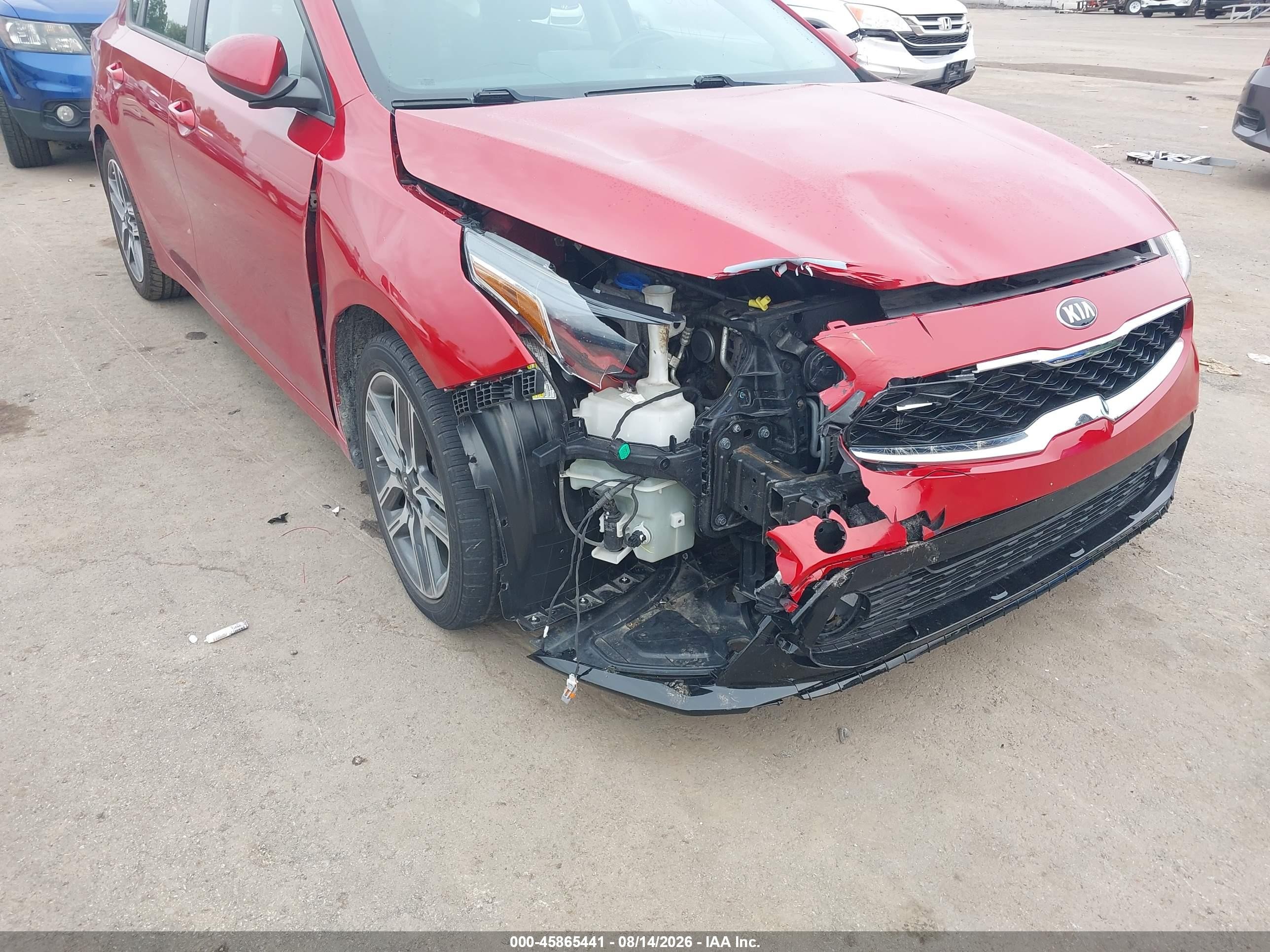 2019 Kia Forte S Красный vin: 3KPF34ADXKE048223