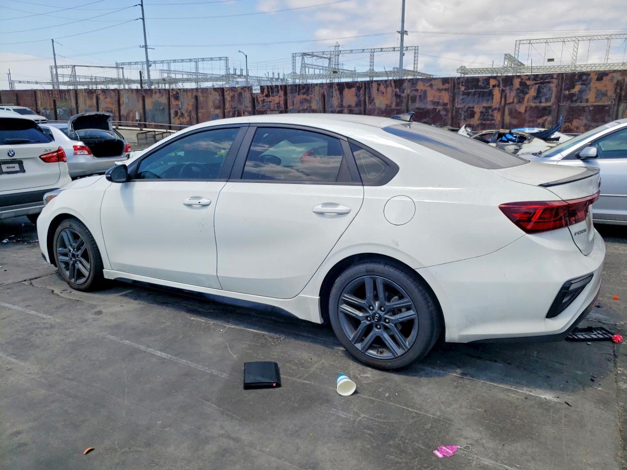 2020 Kia Forte Gt Line White vin: 3KPF34ADXLE261643