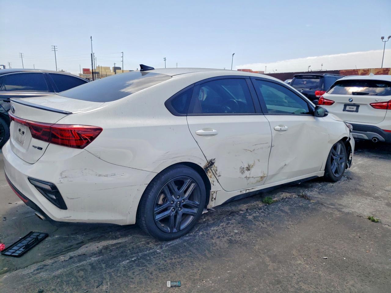 2020 Kia Forte Gt Line White vin: 3KPF34ADXLE261643