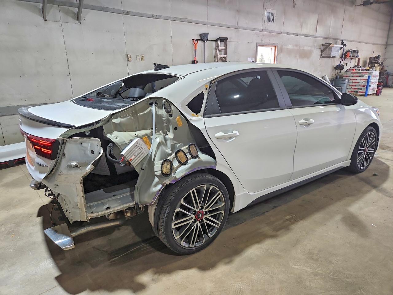 2023 Kia Forte Gt White vin: 3KPF44AC1PE636345