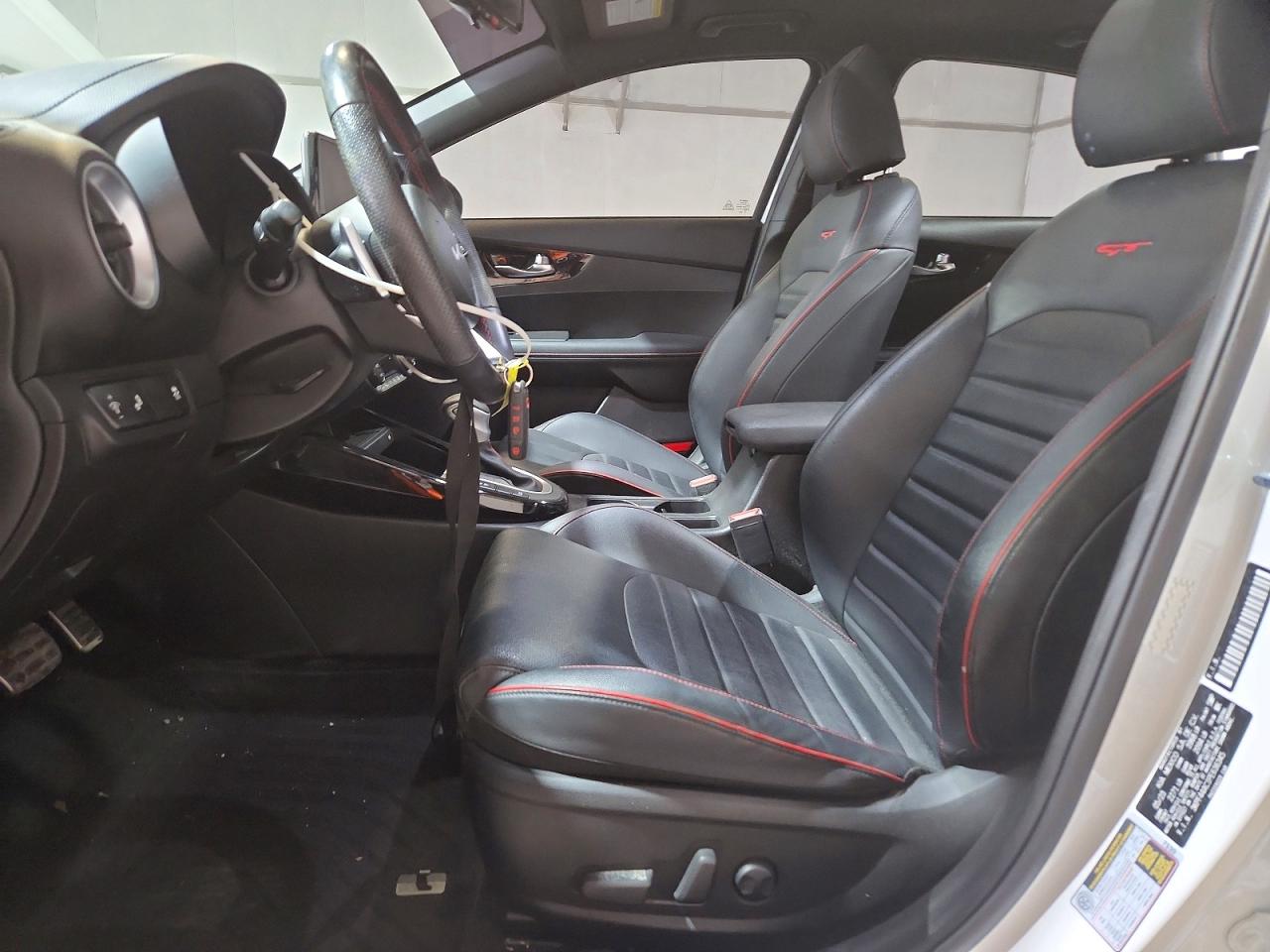 2023 Kia Forte Gt White vin: 3KPF44AC1PE636345