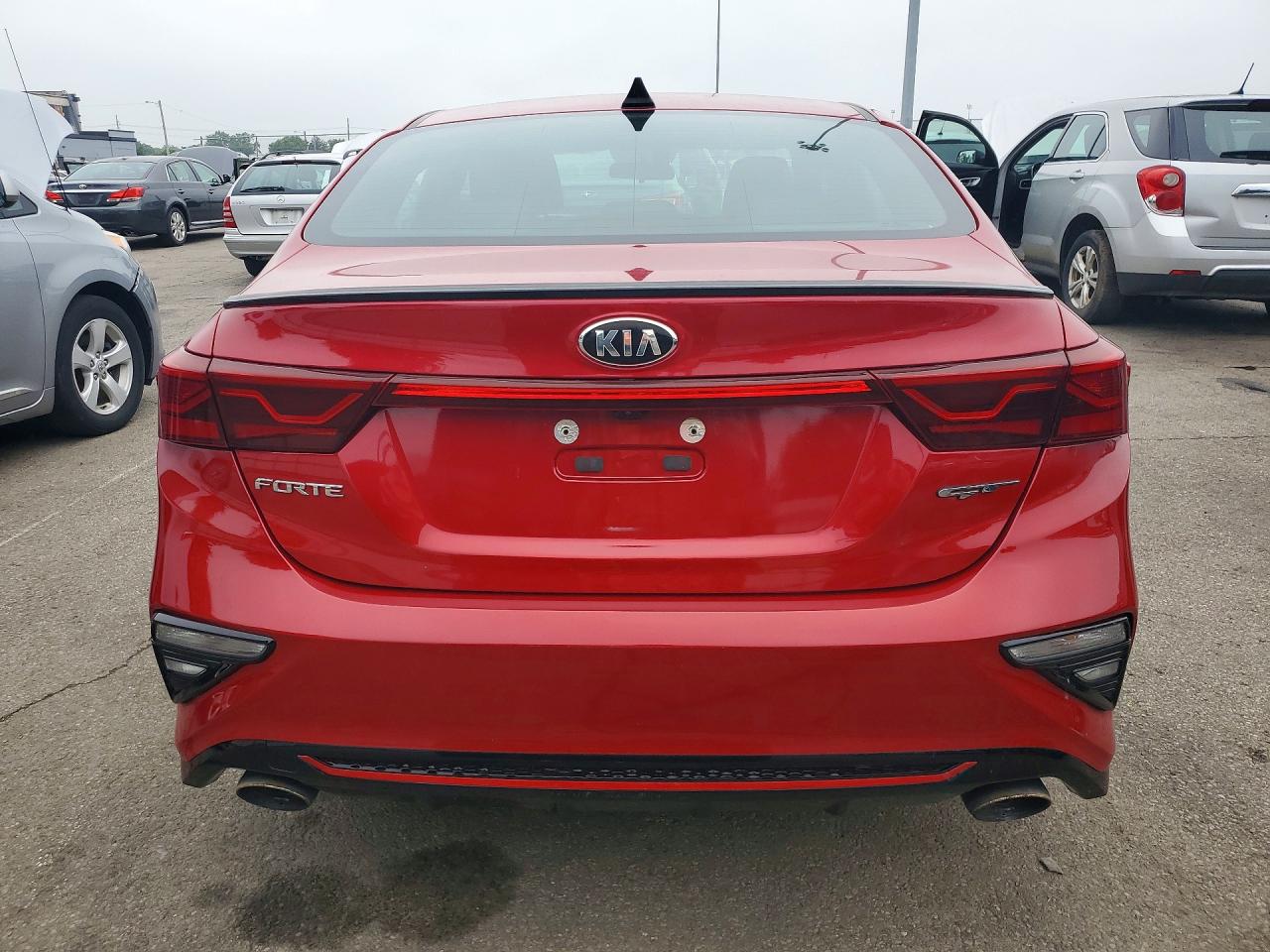 2020 Kia Forte Red vin: 3KPF44AC3LE225832