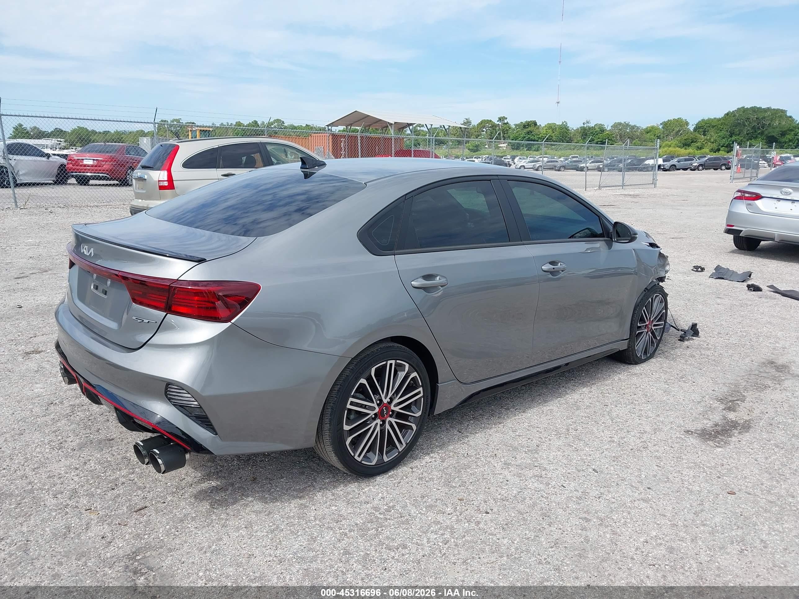2023 Kia Forte Gt Серый vin: 3KPF44AC5PE503393
