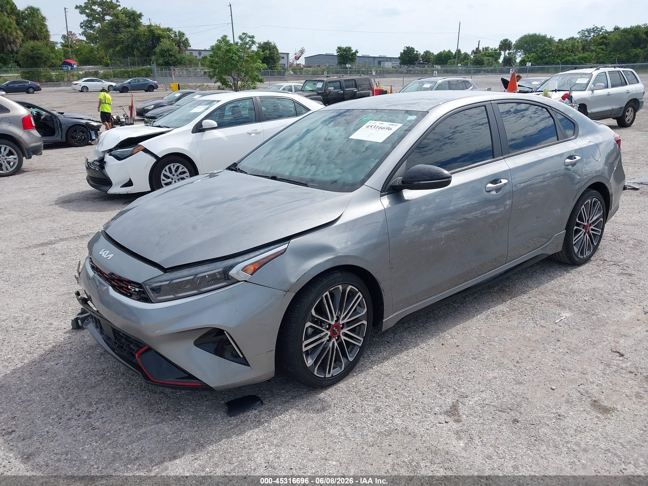 2023 Kia Forte Gt Серый vin: 3KPF44AC5PE503393