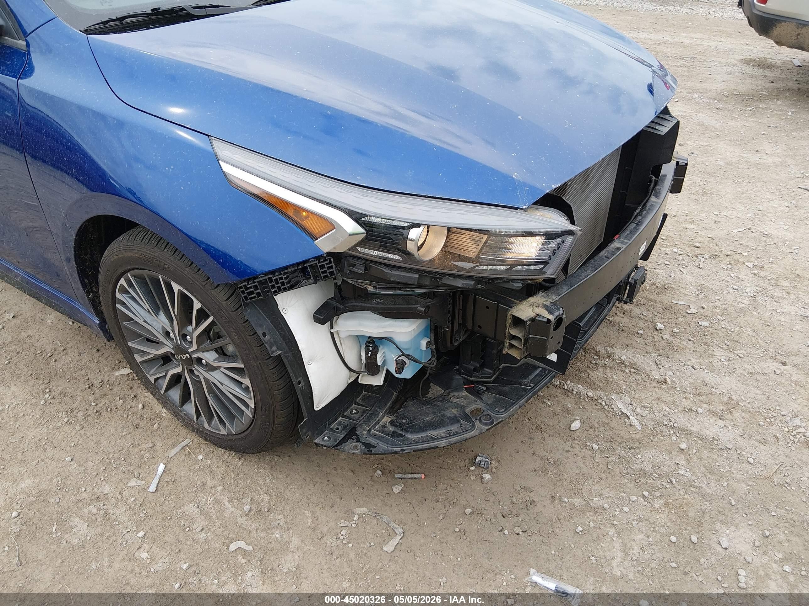 2024 Kia Forte Gt-line Blue vin: 3KPF54AD0RE757585