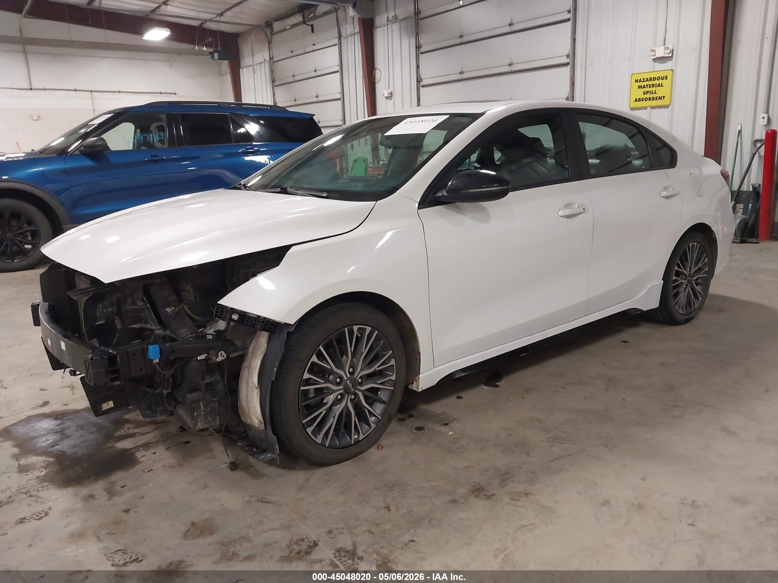 2022 Kia Forte Gt-line Белый vin: 3KPF54AD1NE426590