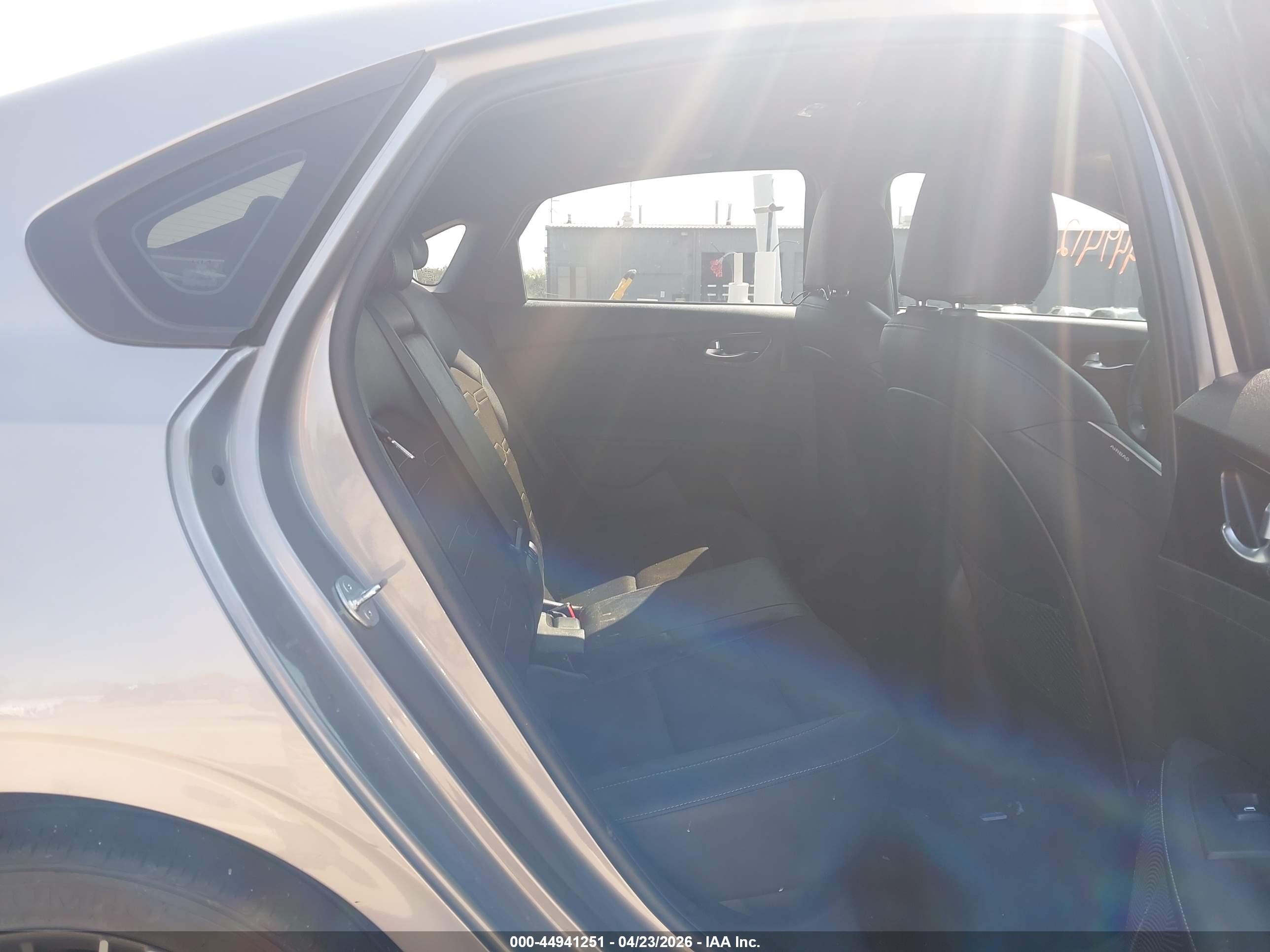 2024 Kia Forte Gt-line Gray vin: 3KPF54AD1RE705625