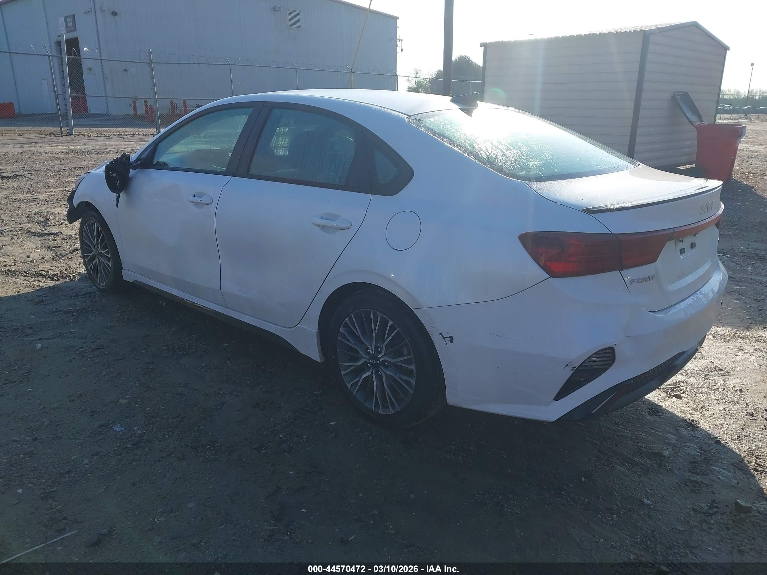 2023 Kia Forte Gt-line White vin: 3KPF54AD2PE631418