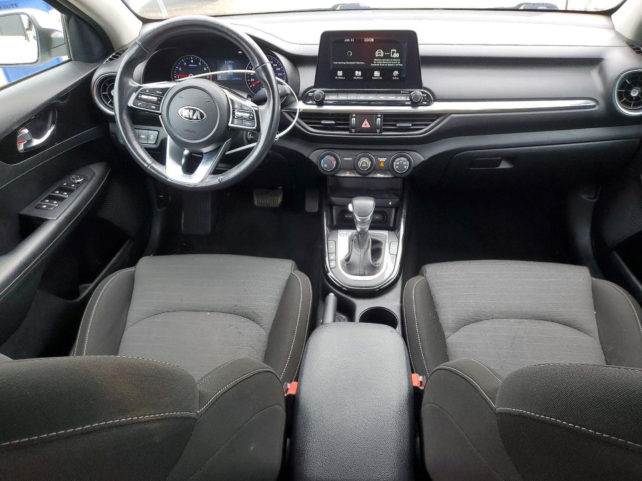 2019 Kia Forte Ex White vin: 3KPF54AD3KE109924