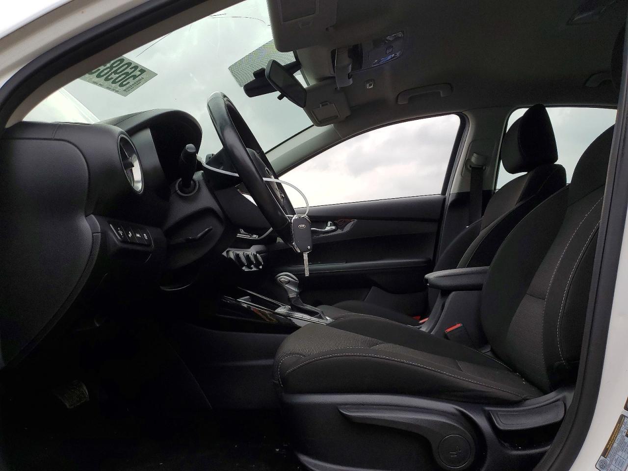 2019 Kia Forte Ex White vin: 3KPF54AD3KE109924