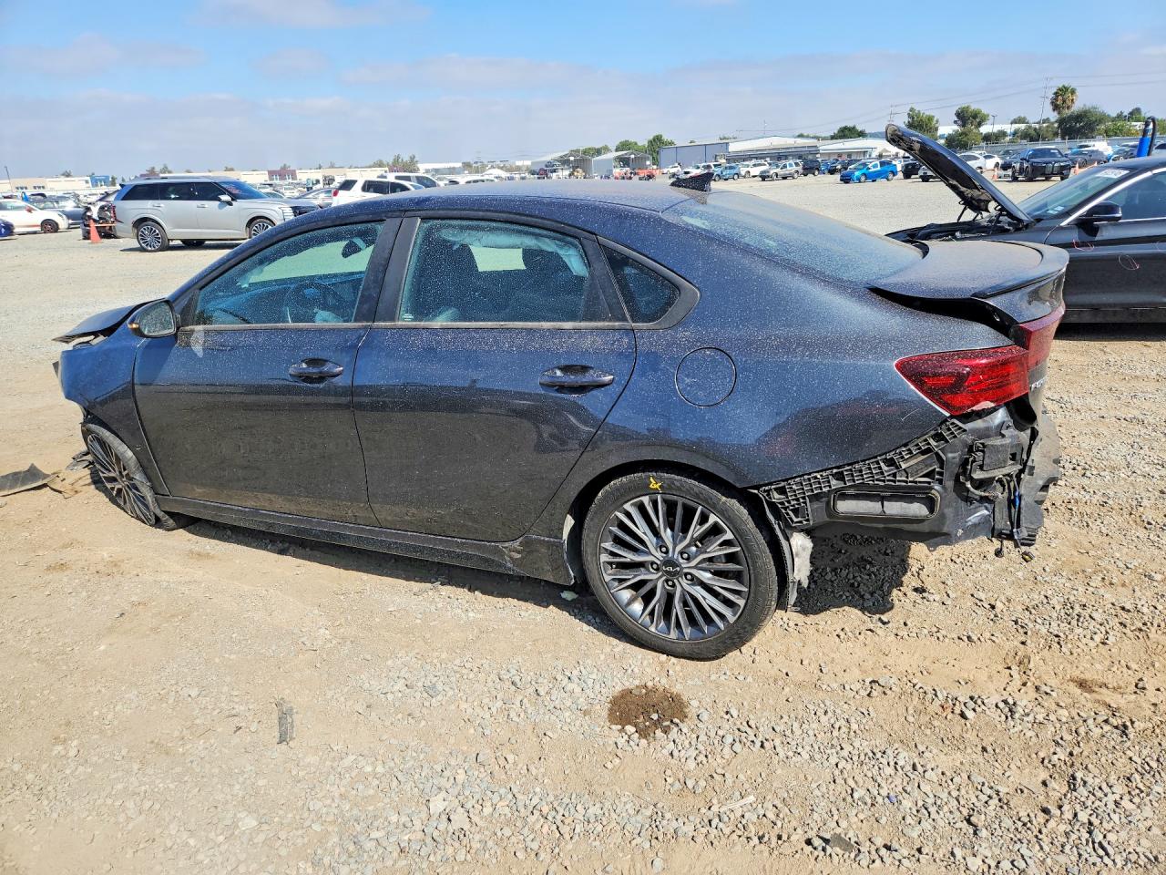 2022 Kia Forte Gt Line Угольный vin: 3KPF54AD3NE457632