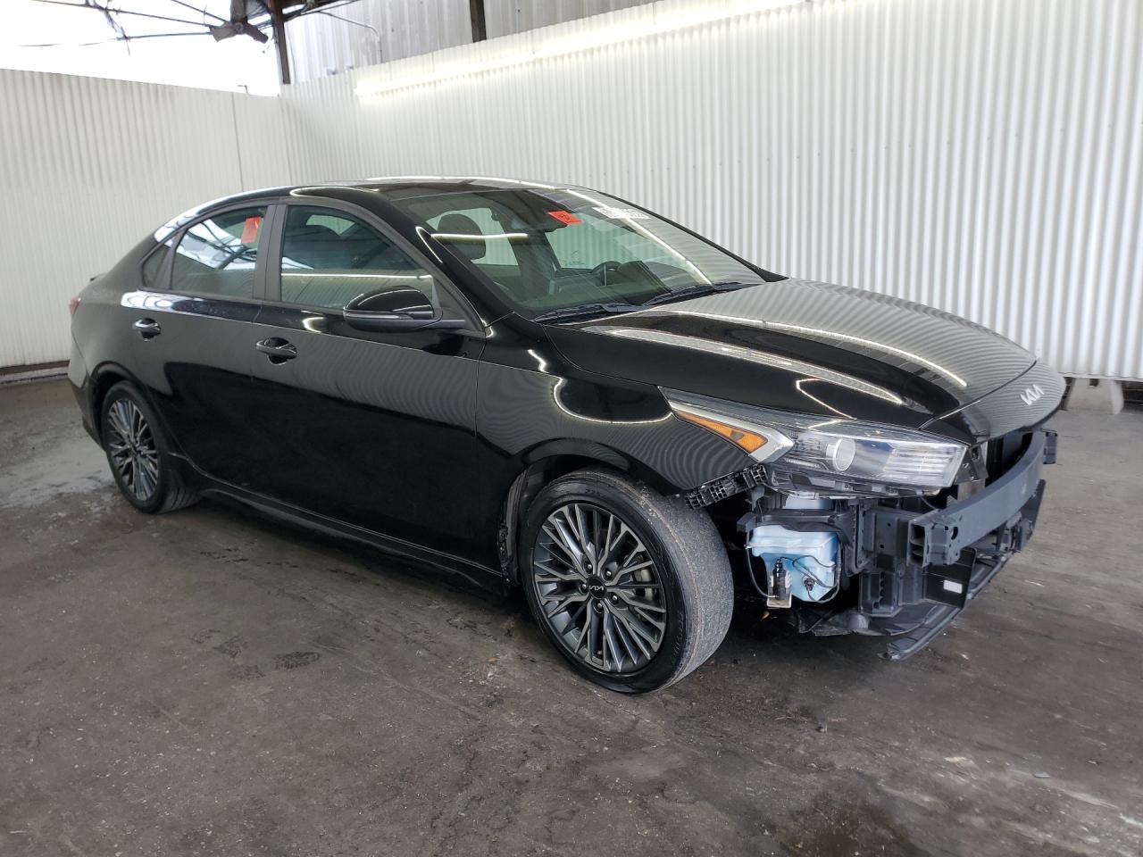 2022 Kia Forte Gt Line Black vin: 3KPF54AD5NE490261 Damage: Right Front Tire, Worn, Replacement Required