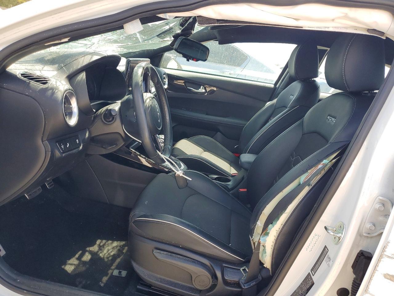 2023 Kia Forte Gt Line White vin: 3KPF54AD5PE592257