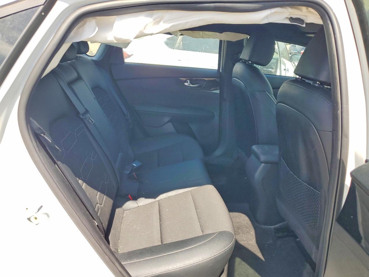 2023 Kia Forte Gt Line White vin: 3KPF54AD5PE592257