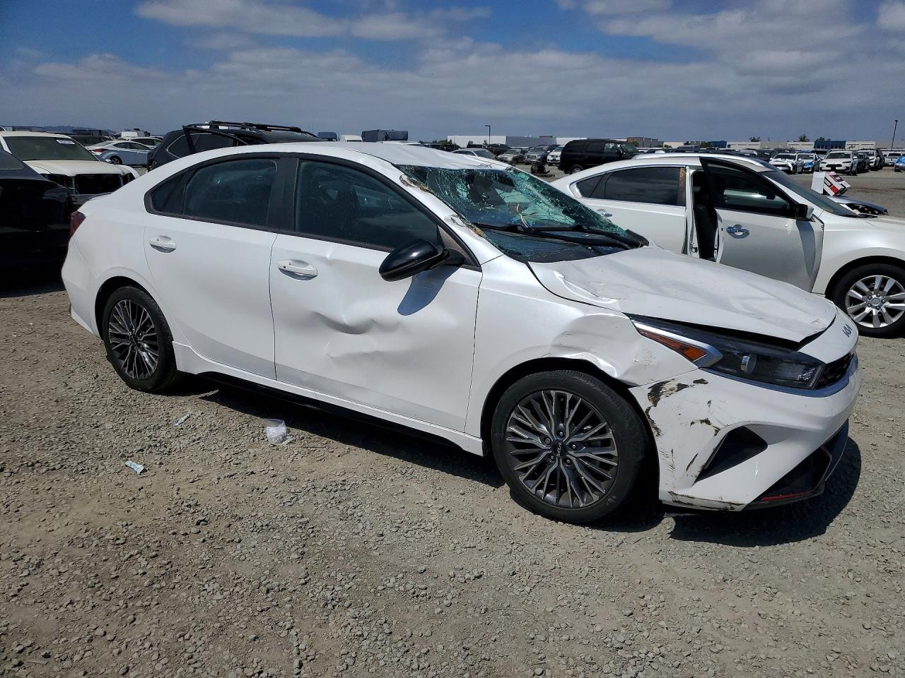 2023 Kia Forte Gt Line White vin: 3KPF54AD5PE592257