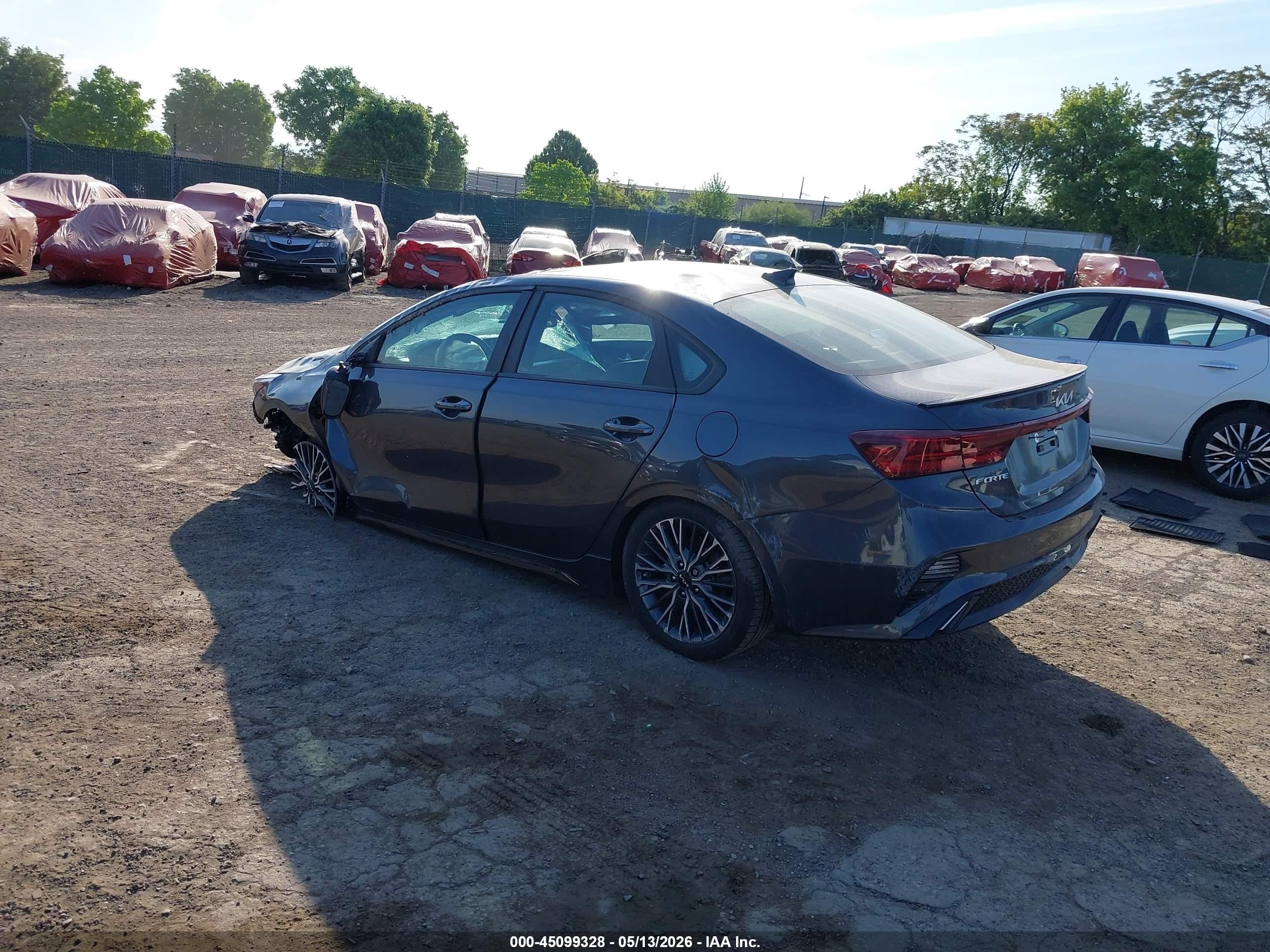 2024 Kia Forte Gt-line Gray vin: 3KPF54AD6RE761219