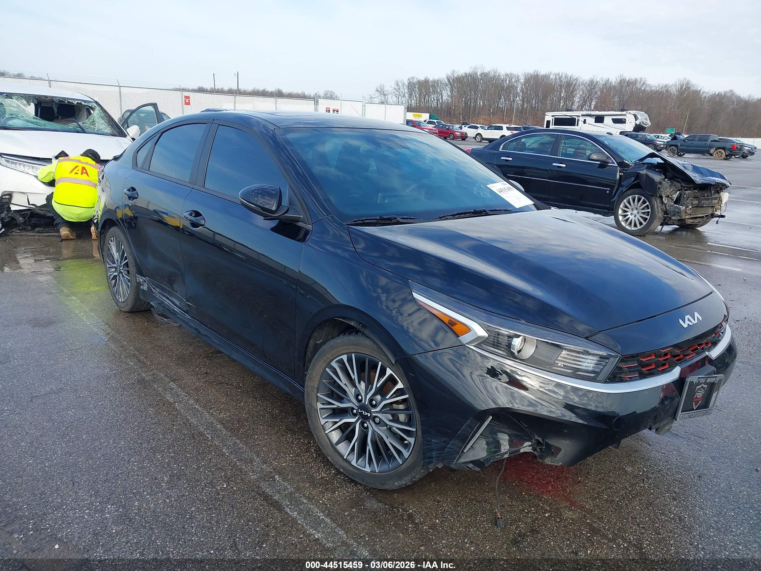 2024 Kia Forte Gt-line Черный vin: 3KPF54AD6RE763875