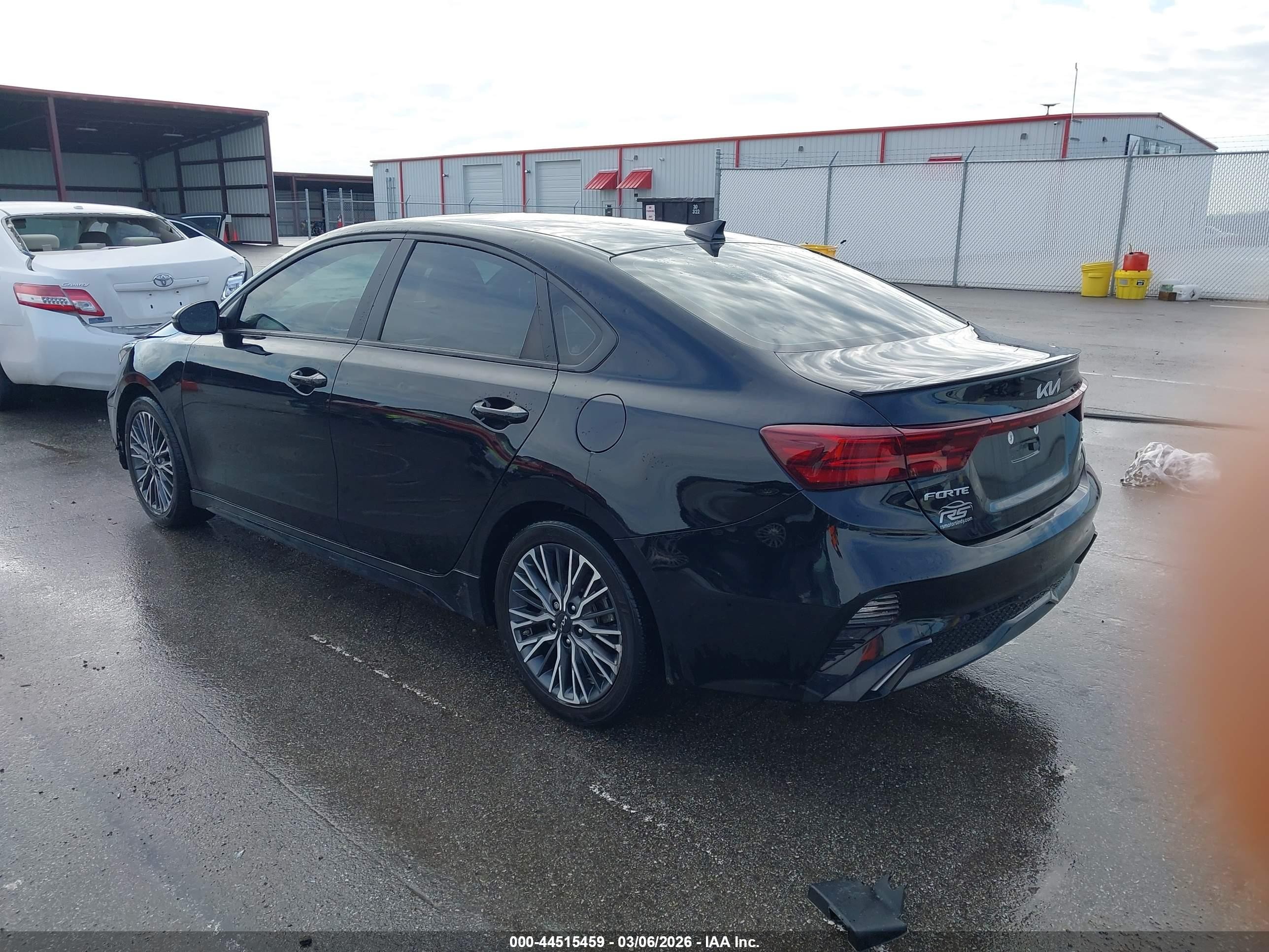 2024 Kia Forte Gt-line Черный vin: 3KPF54AD6RE763875