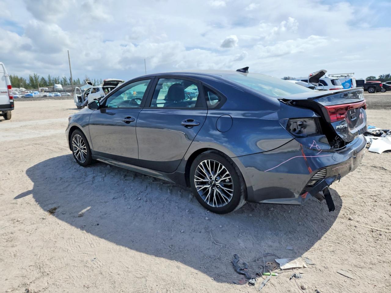 2022 Kia Forte Gt Line Blue vin: 3KPF54AD7NE489709