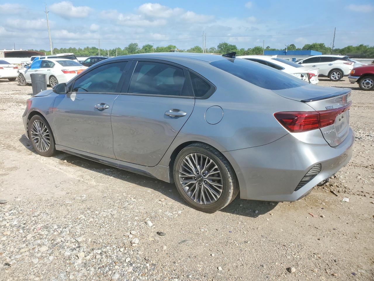 2022 Kia Forte Gt Line Silver vin: 3KPF54AD8NE481652
