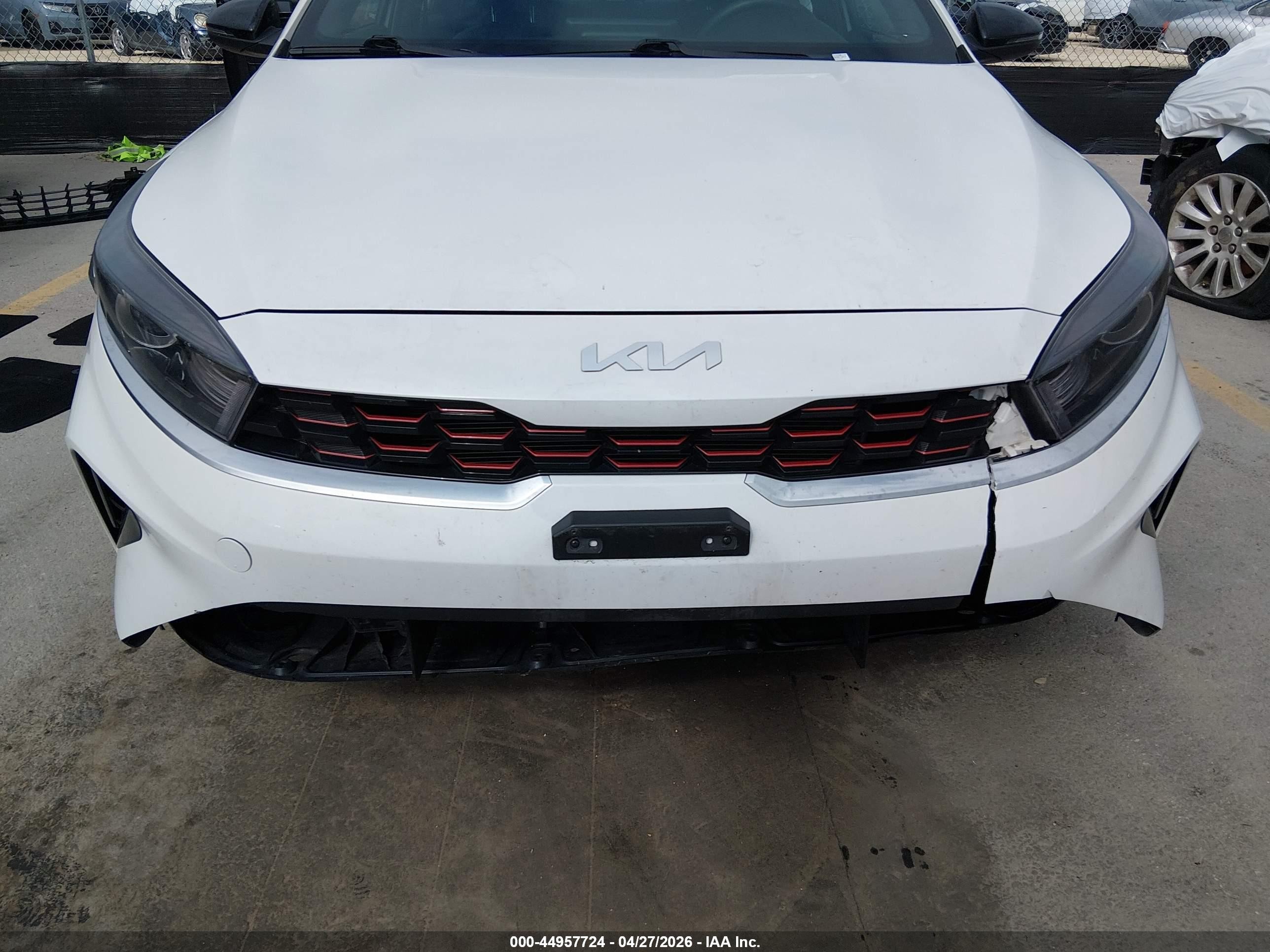 2023 Kia Forte Gt-line White vin: 3KPF54AD8PE654315