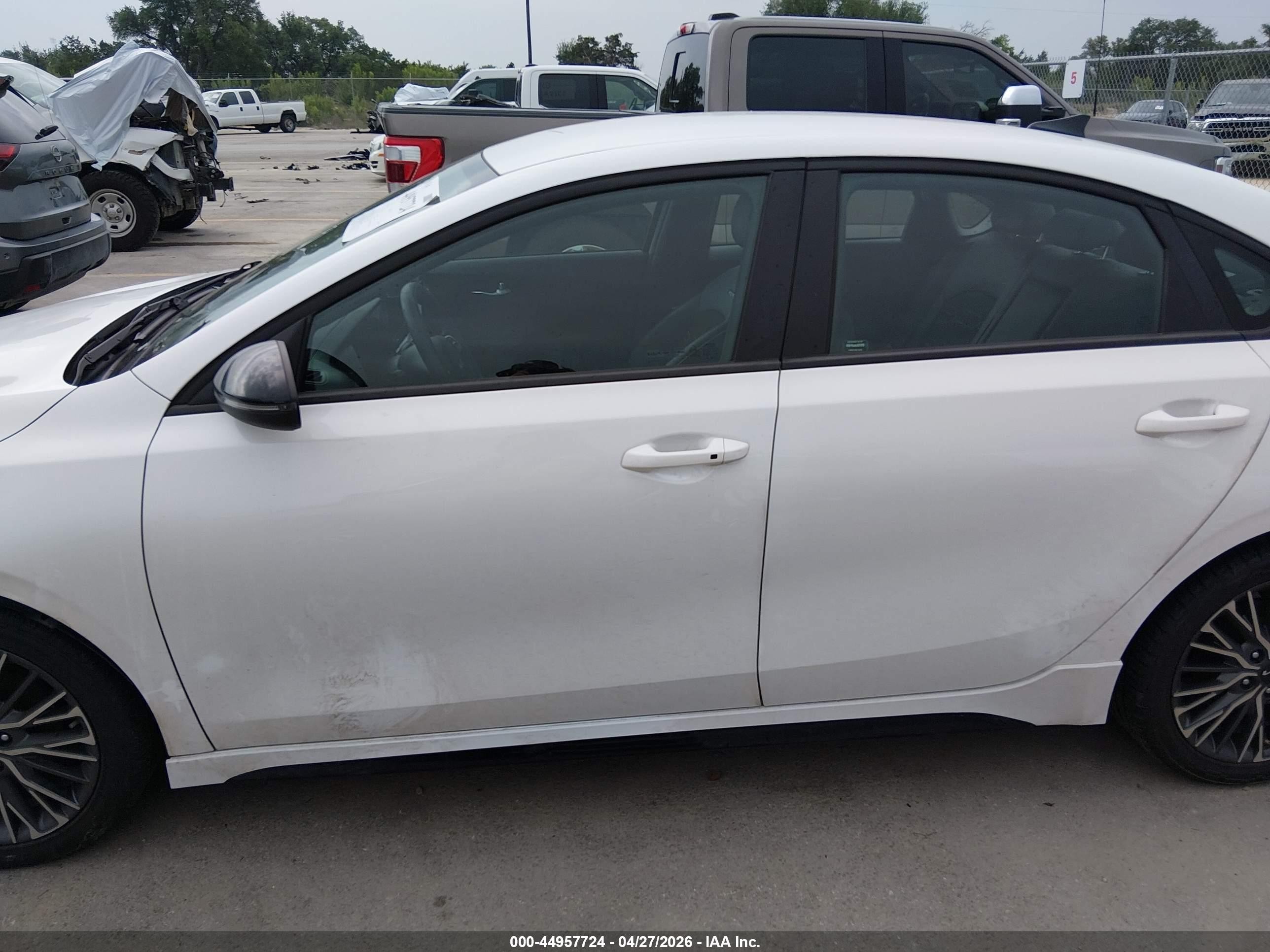 2023 Kia Forte Gt-line White vin: 3KPF54AD8PE654315
