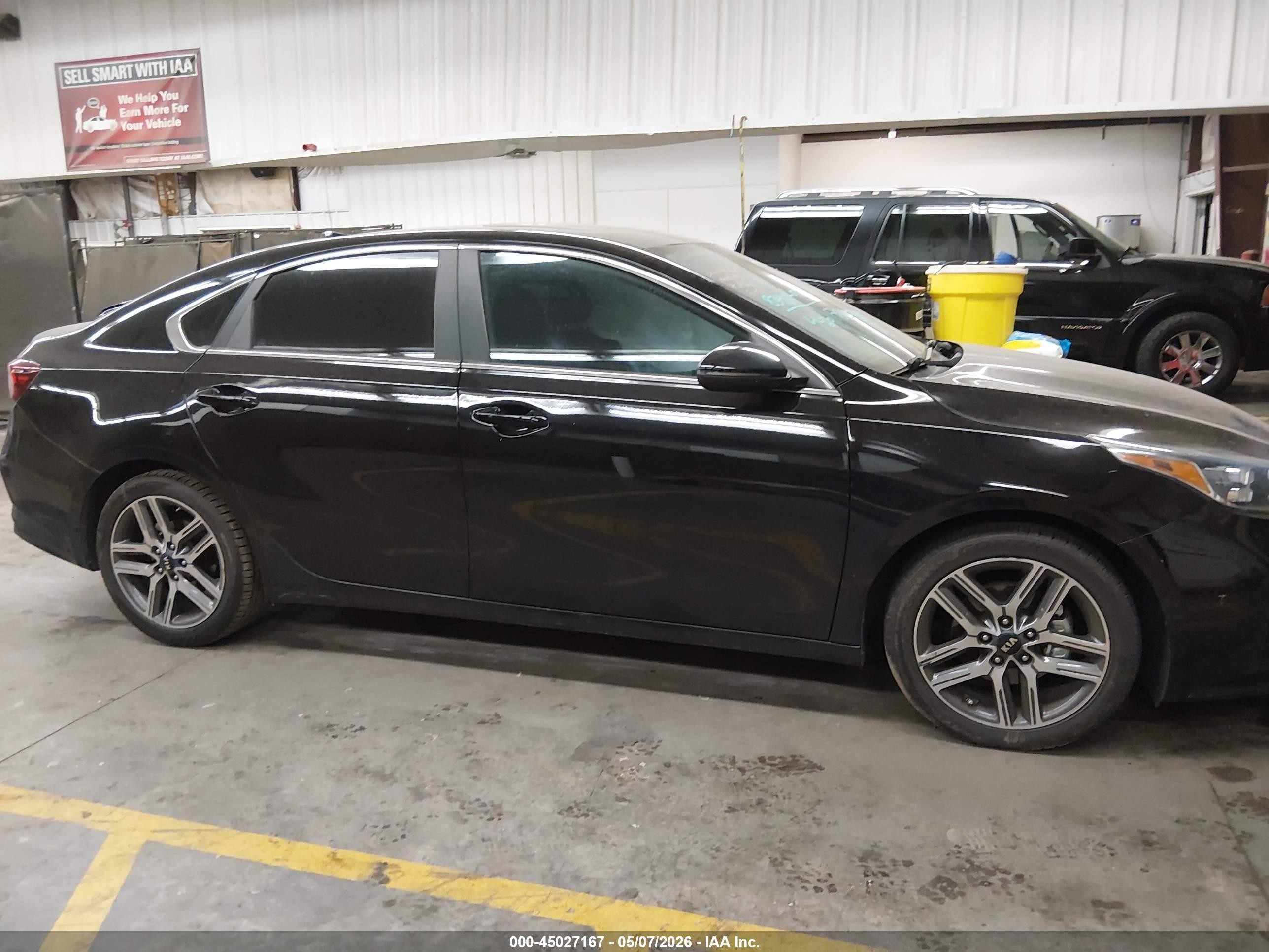 2021 Kia Forte Ex Black vin: 3KPF54AD9ME308057